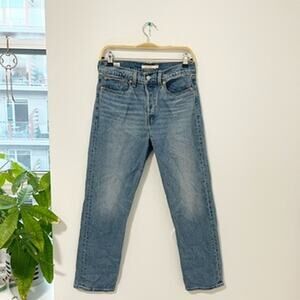 Levi’s Wedgie Straight Jeans Size 28